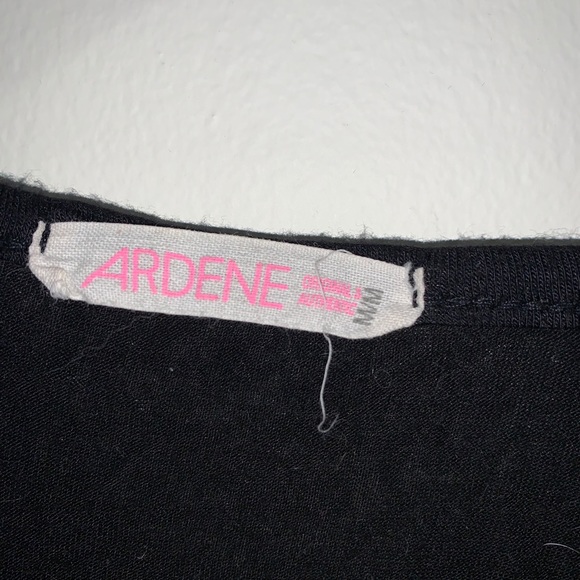 Crop Top ✨2 for 15$✨ - Picture 2 of 2